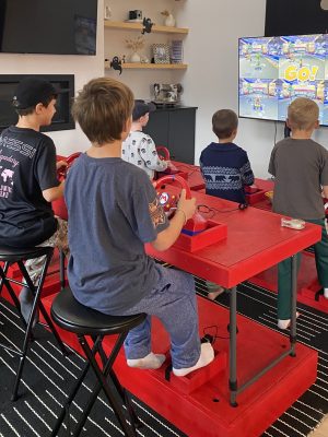 8 Person Mario Kart Deluxe